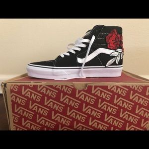 Vans - Rose Floral Unisex Sk8-Hi shoes